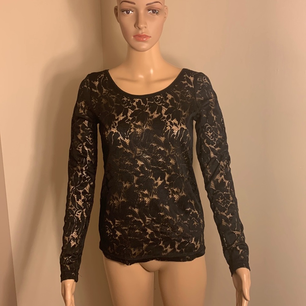 Calliope Collection black lacy top
